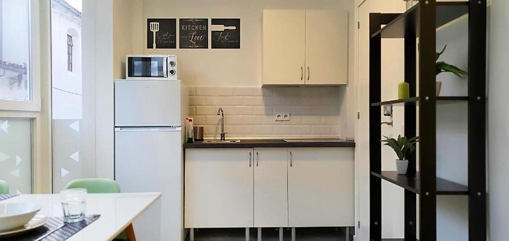 Coqueto apartamento nuevo en pleno centro de Algeciras BB Exterior foto